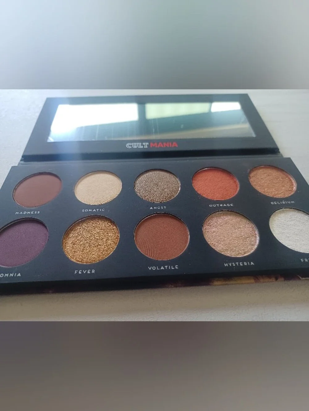 Warm Eyeshadow Palette - Gold, Brown, Plum, Peach Tones
